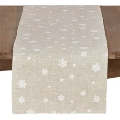 Saro Lifestyle Snowflake Christmas Table Runner -Saro Lifestyle GUEST 078c84da 9028 46eb bf92 10dfe02e3956