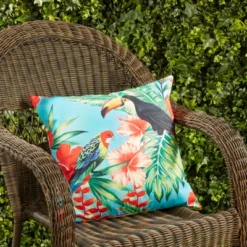 Saro Lifestyle Vibrant Toucan Outdoor Pillow With Poly Fill, 18"x18", Multicolored -Saro Lifestyle GUEST 0d57387f 7f16 40dc 9c6c 6ad78c811f08