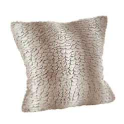 Saro Lifestyle Juneau Collection Faux Fur Throw Pillow Cover -Saro Lifestyle GUEST 0f7da20e 302d 4788 9003 773fedb59c40