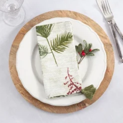 Saro Lifestyle Pine Needle And Red Berry Design Holiday Table Napkins (Set Of 4) -Saro Lifestyle GUEST 1e136aaa 9c45 44fc be10 c5bed2979a8f