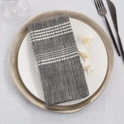 Saro Lifestyle Cotton Table Napkins With Striped Design (Set Of 4) -Saro Lifestyle GUEST 1e571521 8421 4dcc 9626 aac607e50505
