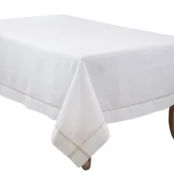 Saro Lifestyle Luxurious Tablecloth With Intricate Embroidery -Saro Lifestyle GUEST 41712e05 2988 4357 8f8e 9e91c01bbf85