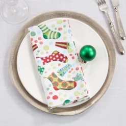 Saro Lifestyle Holiday Table Napkins With Christmas Stockings Design (Set Of 4) -Saro Lifestyle GUEST 5ae026df 4106 4464 b0ce 460459ce1517