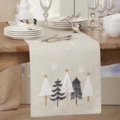 Saro Lifestyle Embroidered Christmas Trees Table Runner -Saro Lifestyle GUEST bcae3a28 c12e 436c 952d cc1317947d91